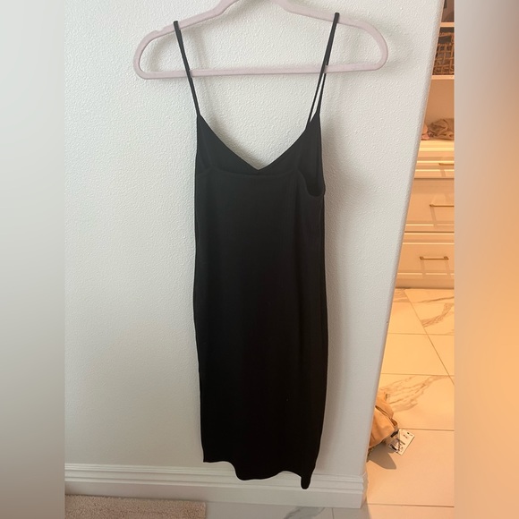 V neck black dress - Picture 2 of 2